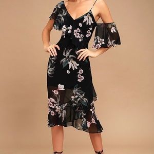 Keepsake cosmic black flora print midi dress size L